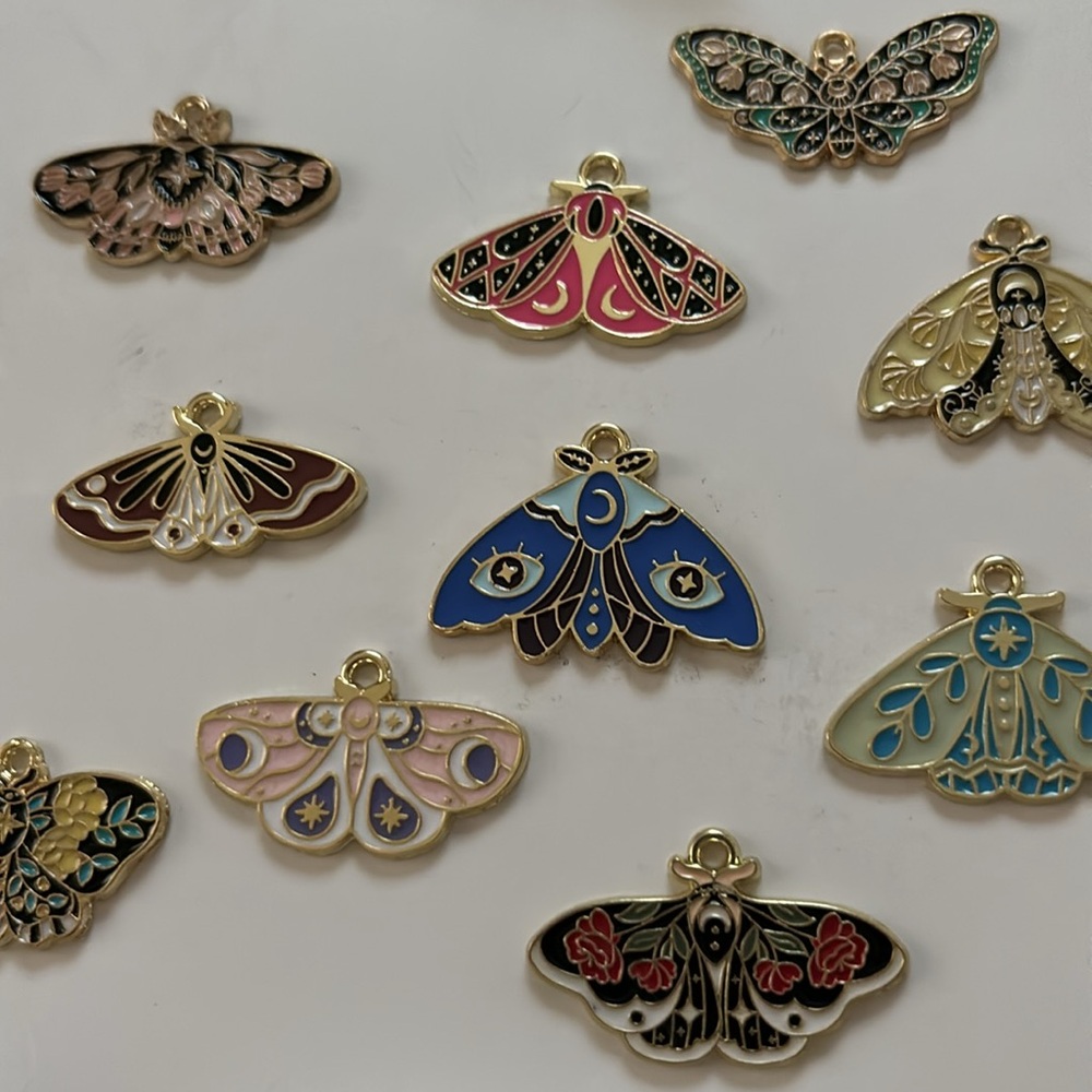 ♨️10 Butterfly Necklace Charms♨️ - Picture 1 of 2